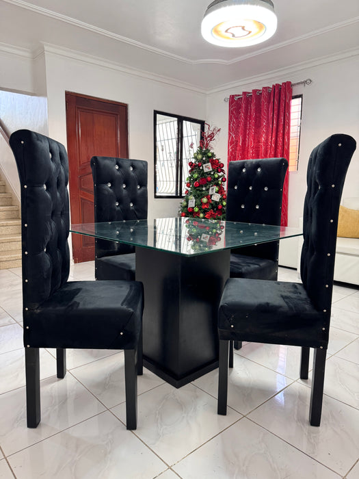 Comedor tapizado capitoneado, tope crista