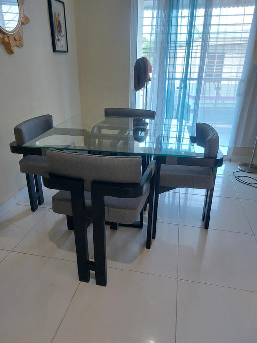 Comedor 4 sillas negro