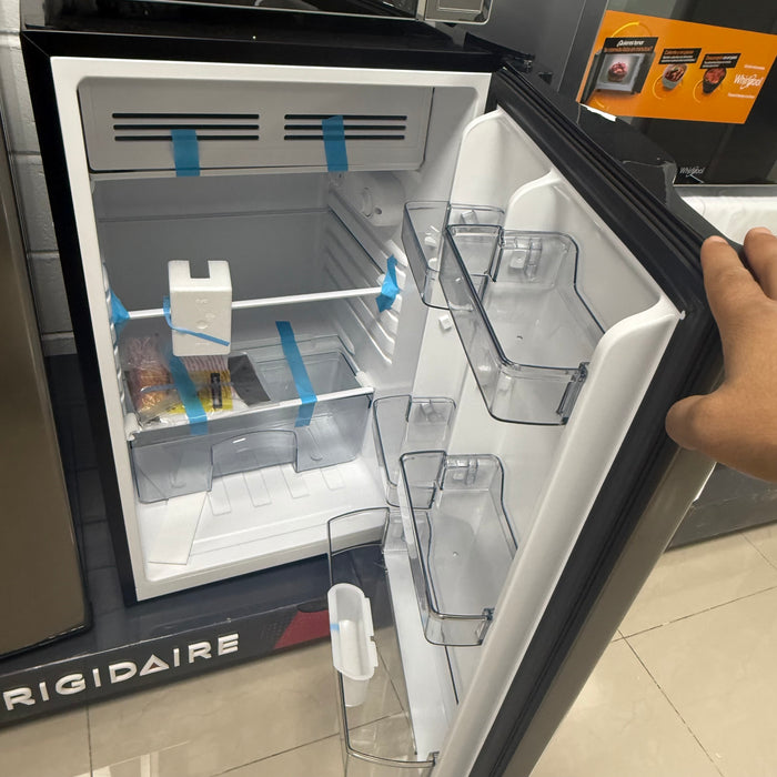 nevera ejecutiva 4.5 pc frigidaire