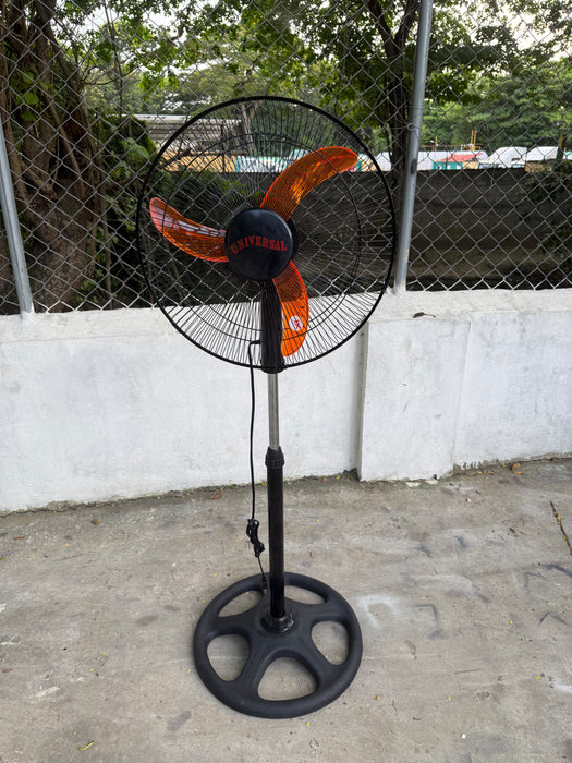 Abanico universal pedestal 18 pulgas