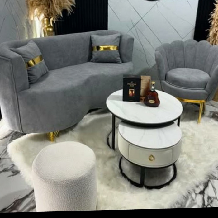 Mueble curvo con butaca