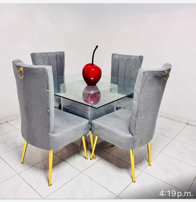 Juego comedor Gris Tapizado pata Metal Dorada